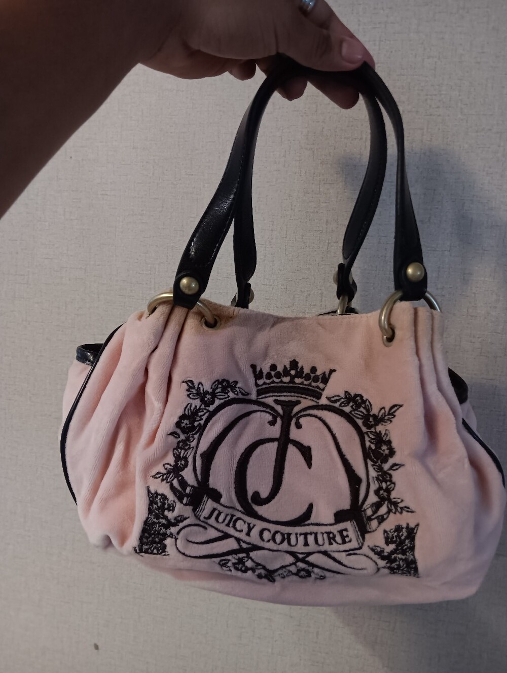 Y2k Cute Juicy Couture Pink Velvet Satchel with Black Handlesb - Picture 2 of 6